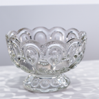 L.E. Smith Mond- und Stern-Glasschale auf Fuß – 15 cm