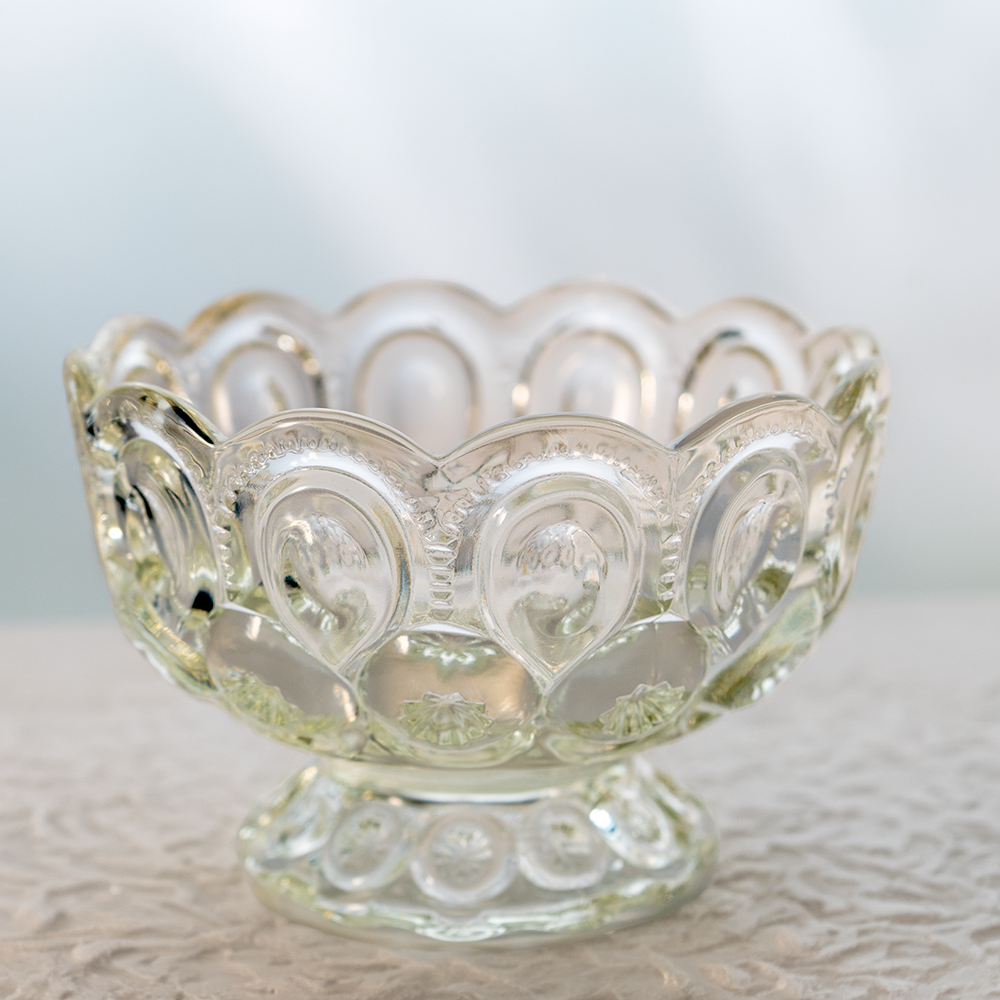L.E. Smith Moon & Star Clear Glass Pedestal Dish – 6"
