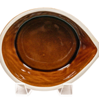 Keramikschale mit Deckel in Walnussform und Eichhörnchengriff