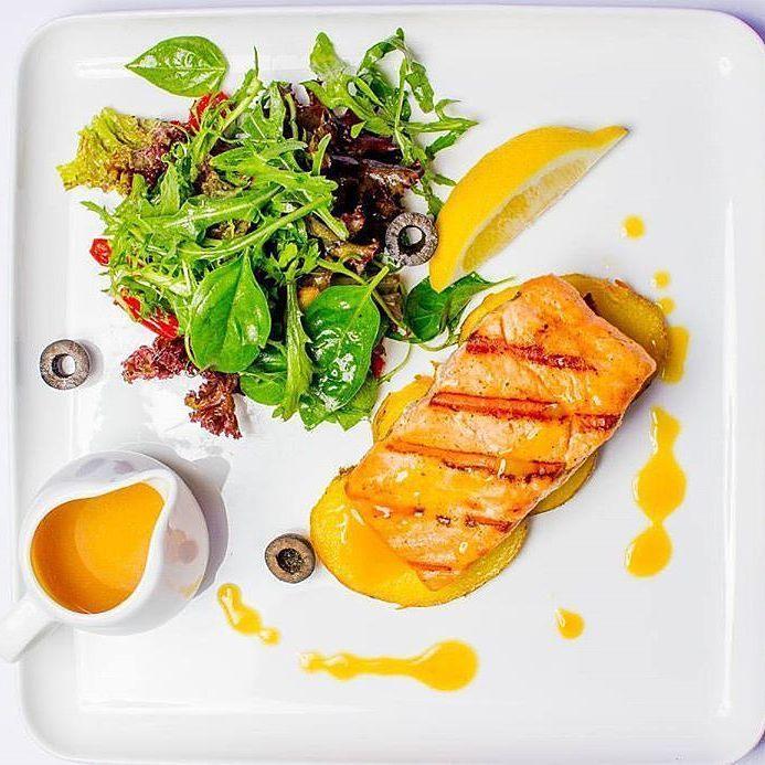Large Square Dish – 12 inch × 12 inch – Set of 3