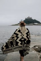 Awa Blanket - Black / Natural Recycled Acrylic