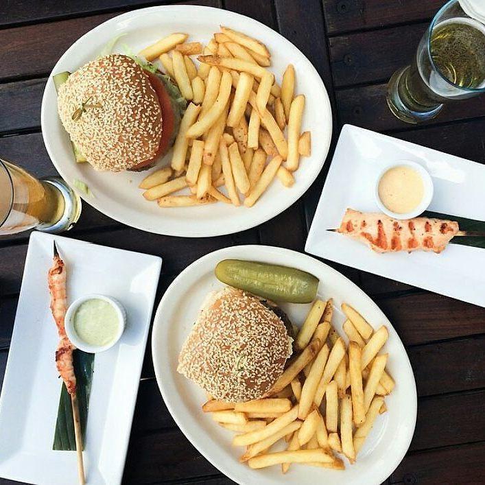 White Oval Platter – 12 inch – Set of 3