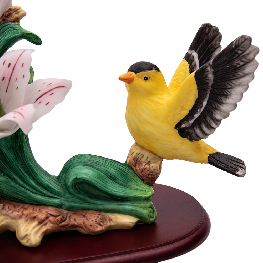 Wellington Collection American Goldfinch Porcelain Figurine — Songbirds of America