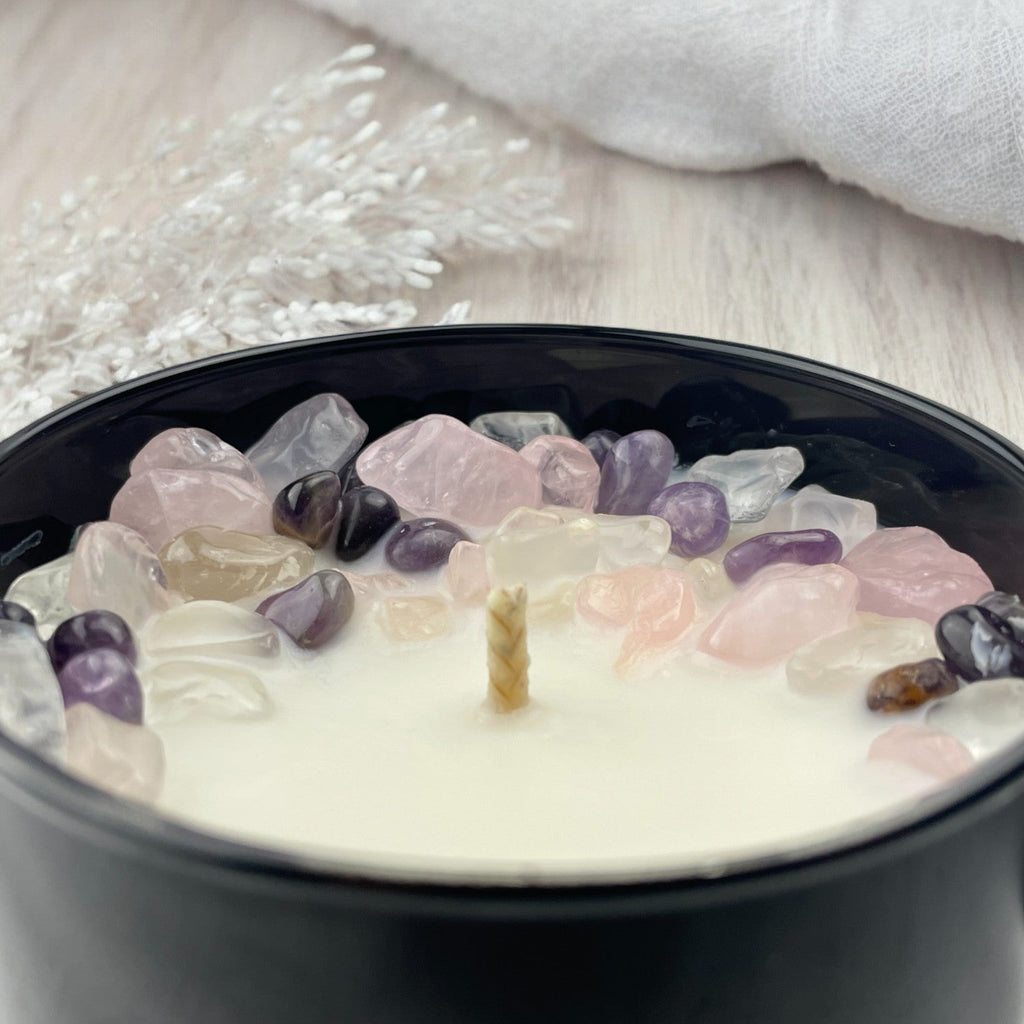 Aquarius Zodiac Crystal Candle — 10 oz