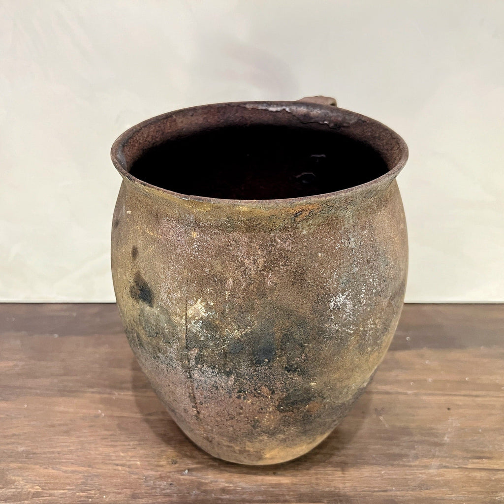 Artem Vintage Iron Pot
