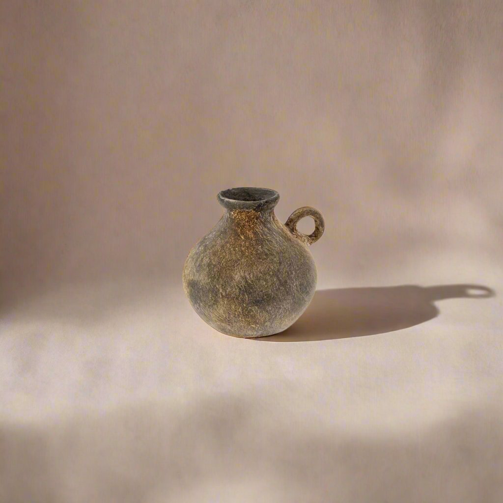 Olivii Bud Vase — Weathered Clay