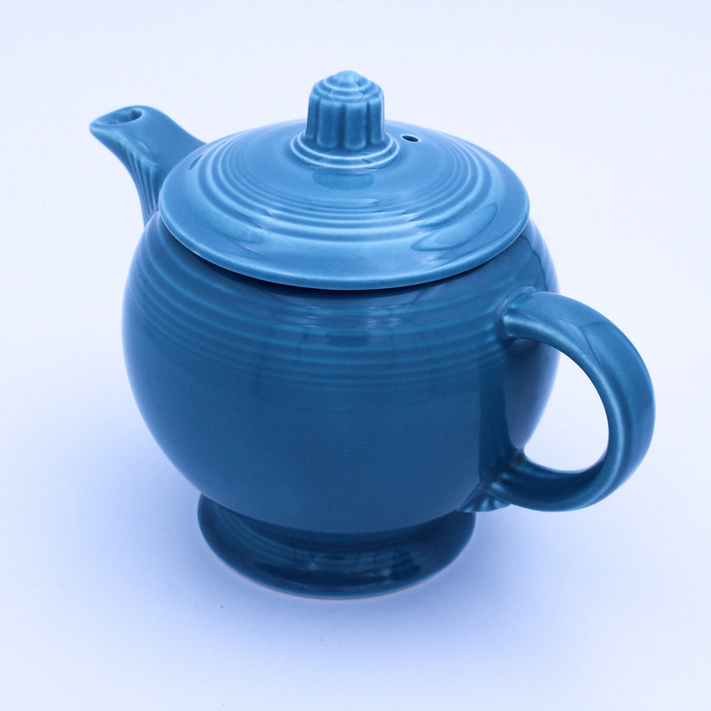 Théière Vintage Fiesta Turquoise – Anse en C – Homer Laughlin USA
