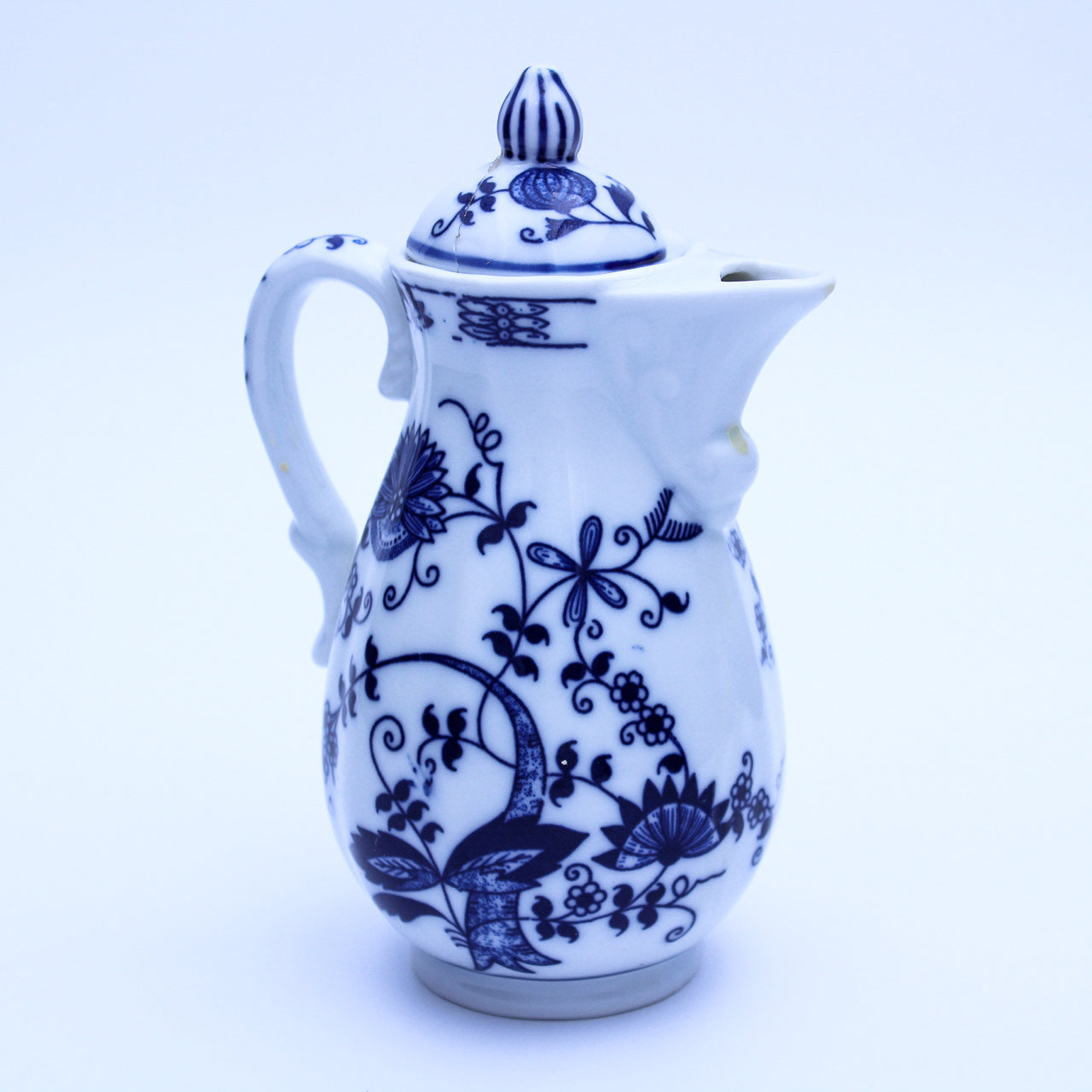 Vienna Woods Blue Onion Single‑Serve Ceramic Pot by Seymour Mann 6.5"