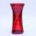 Rubinrote sechseckige Glasvase 21,6 cm