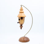 Handgedrehte Vogelhaus-Deko aus Holz mit Ständer 13.5"