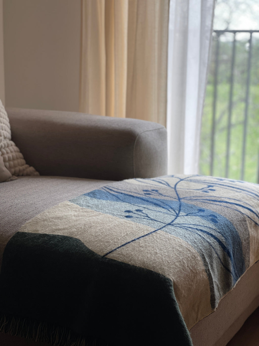 Sofia Throw Blanket - Breeze Colorway