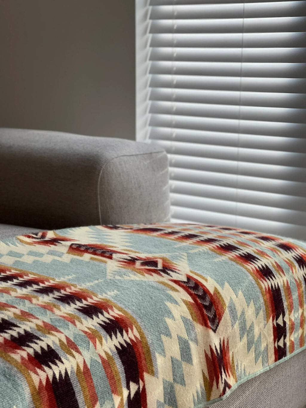 Secoya Throw - Vibrant Mint, Recycled Acrylic