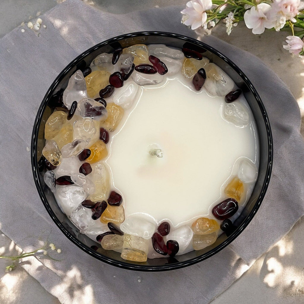 Leo Zodiac Crystal Candle — 10 oz