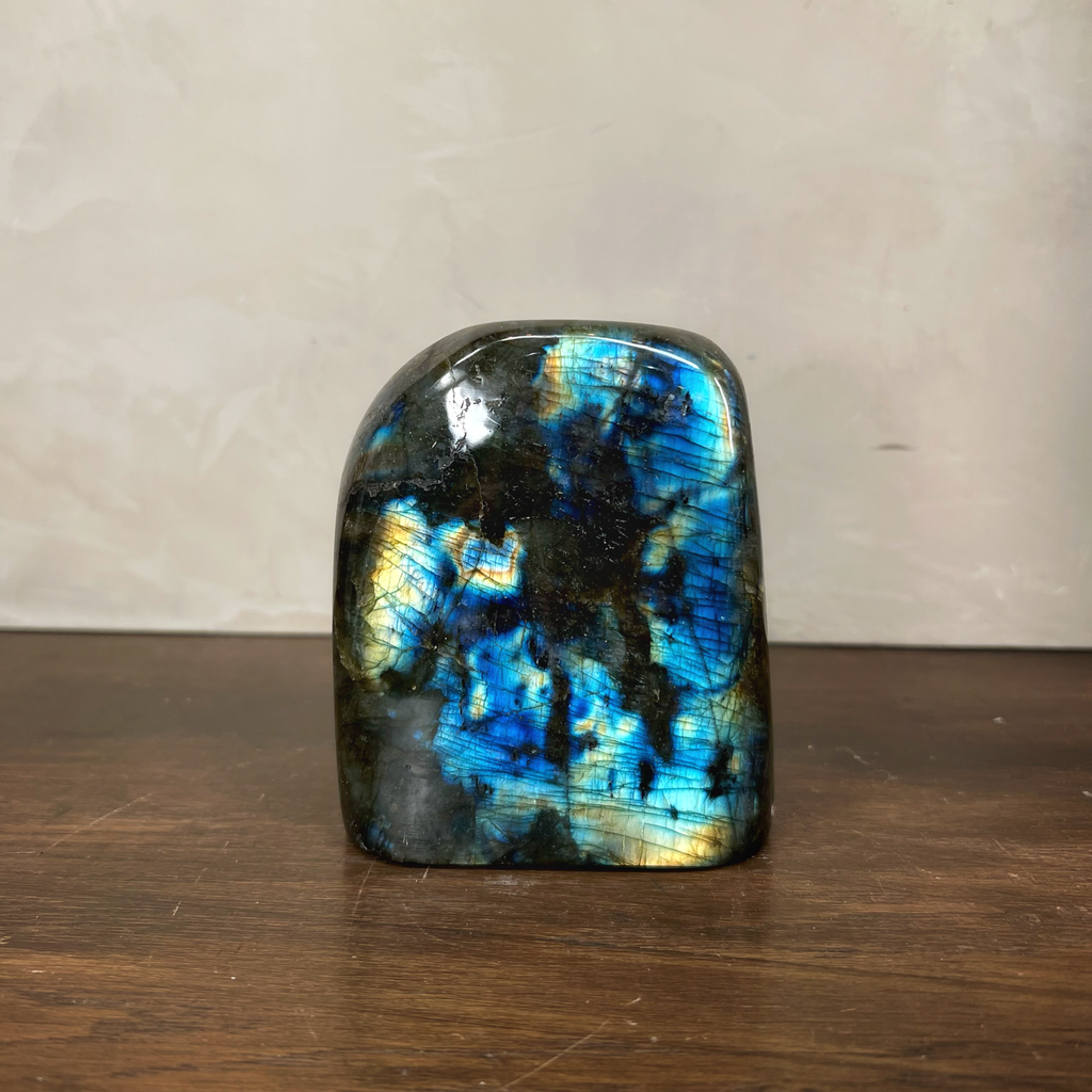 Labradorite Freeform Stone — Rounded