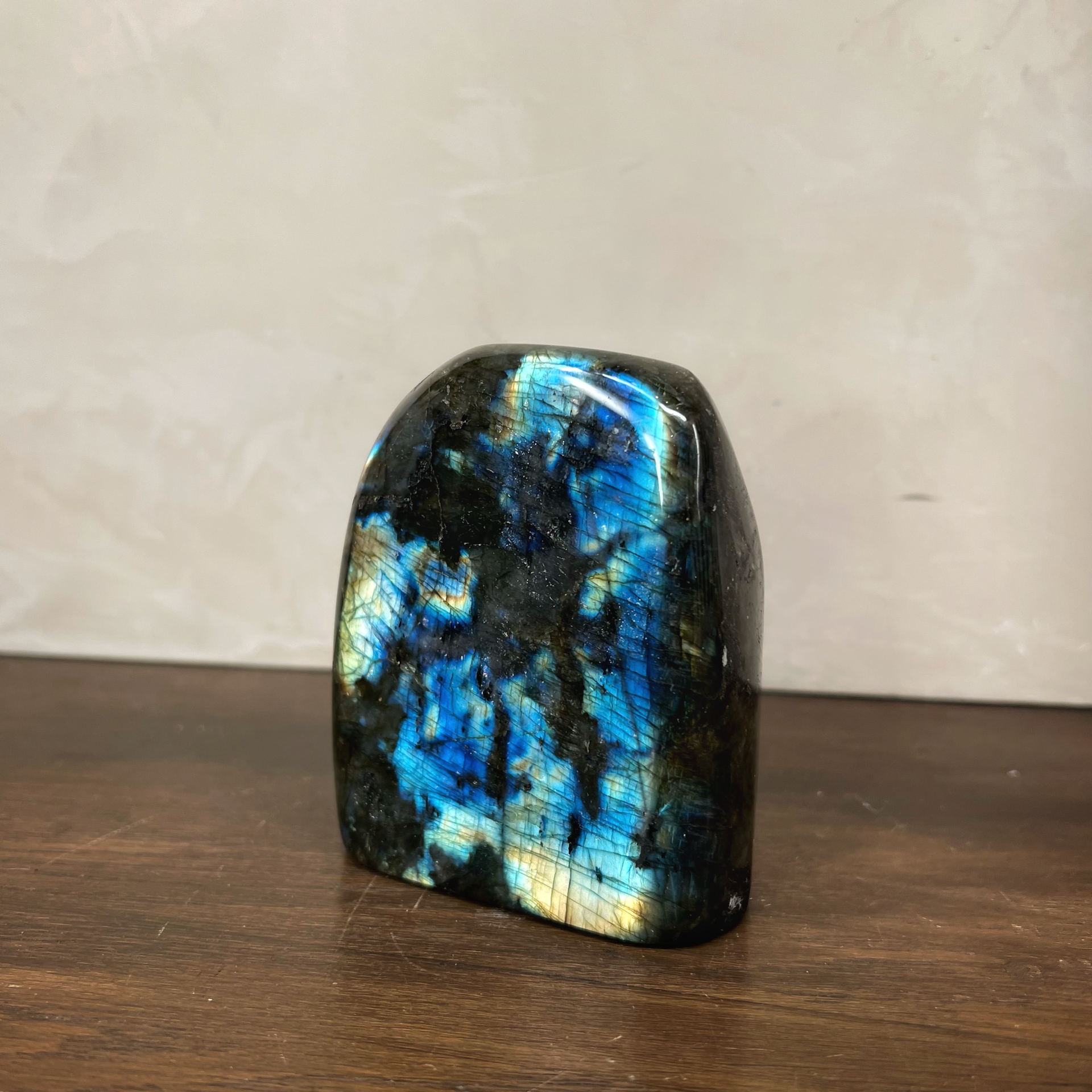 Labradorite Freeform Stone — Rounded