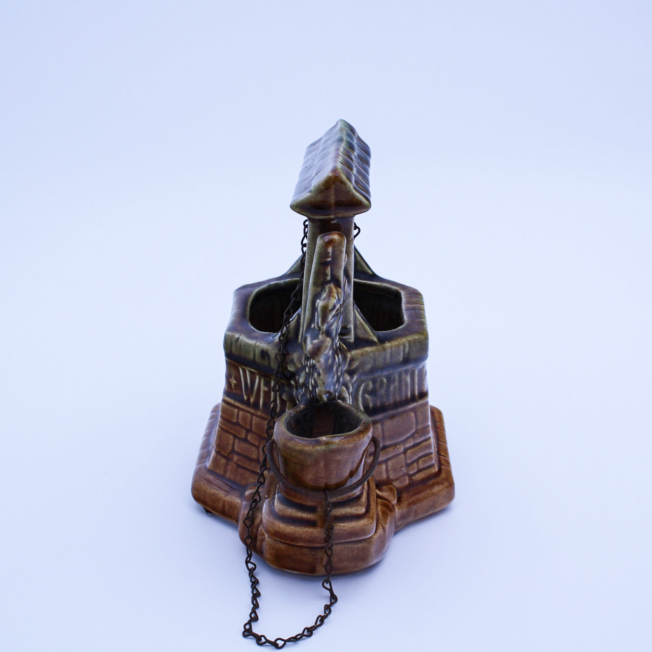 1950er Vintage McCoy Wunschbrunnen-Pflanzgefäß mit Kette