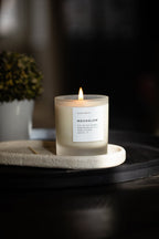 Moonglow Signature Kerze – Patchouli, Zimt & Schwarzer Pfeffer