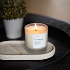 Moonglow Signature Kerze – Patchouli, Zimt & Schwarzer Pfeffer
