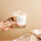 Moonglow Signature Kerze – Patchouli, Zimt & Schwarzer Pfeffer