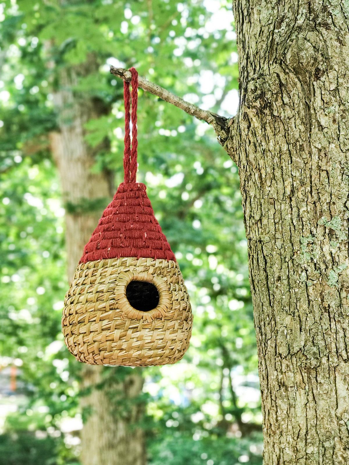Seagrass Birdhouse – Dewdrop (Red & Natural)