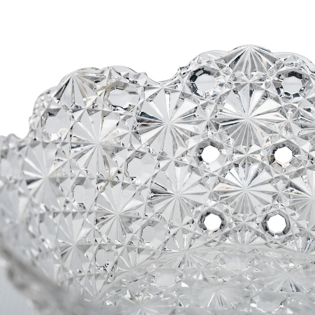 Doyle & Company No. 300 Daisy & Button Bowl - Scalloped Starburst Glass