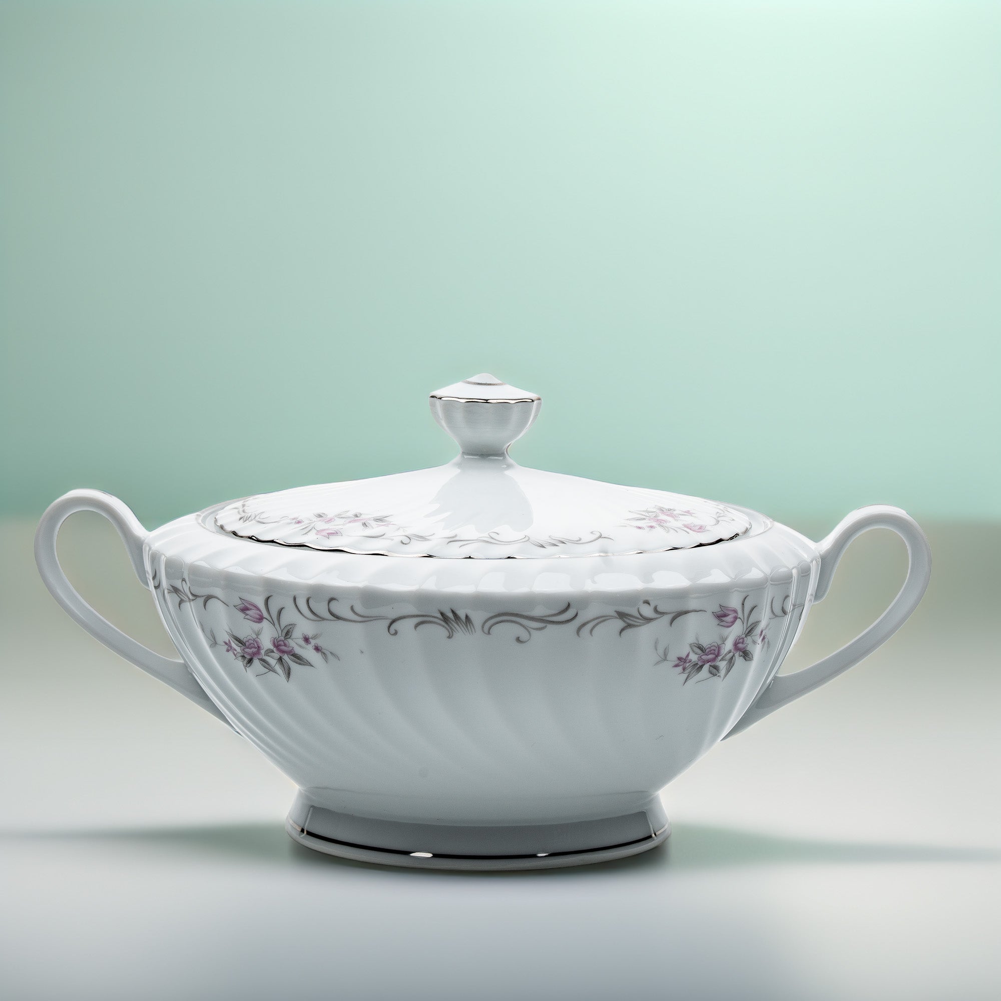 Gold Standard Porcelain Soup Tureen with Lid - Scalloped Pink Rose