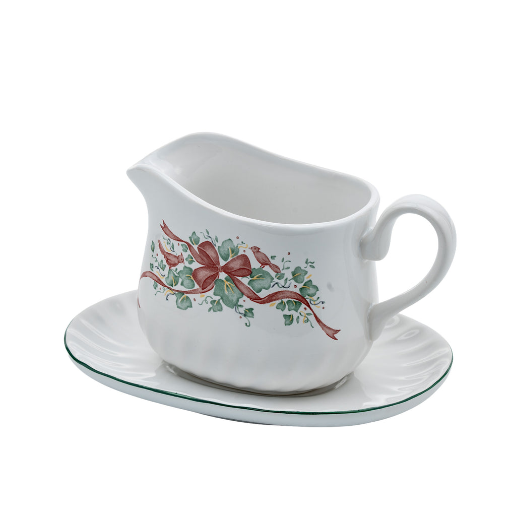 Corelle Coordinates Callaway Holiday Gravy Boat With Underplate