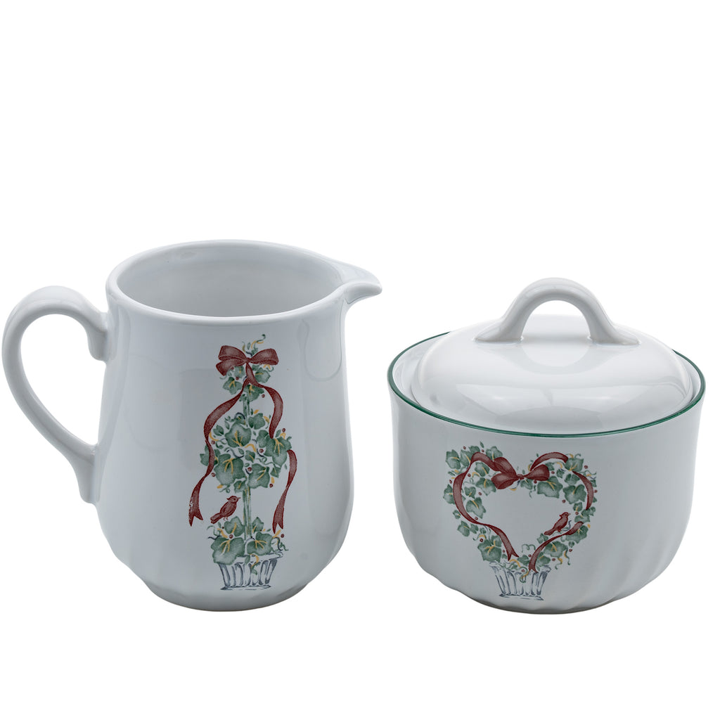 Corelle Coordinates Callaway Holiday Creamer & Covered Sugar Bowl Set