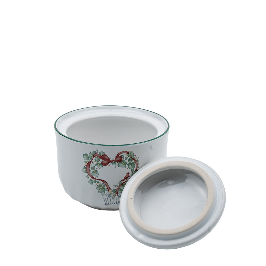 Corelle Coordinates Callaway Holiday Creamer & Covered Sugar Bowl Set