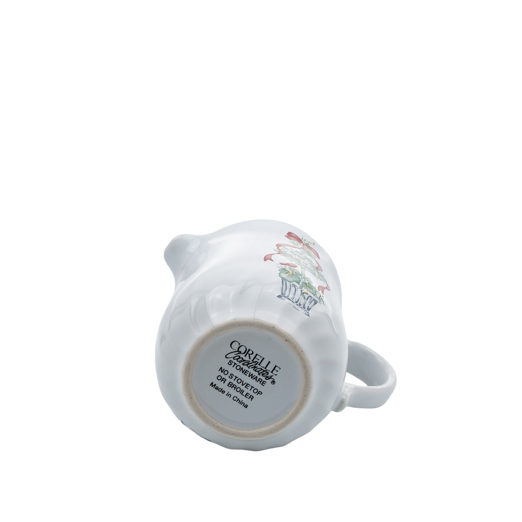 Corelle Coordinates Callaway Holiday Creamer & Covered Sugar Bowl Set