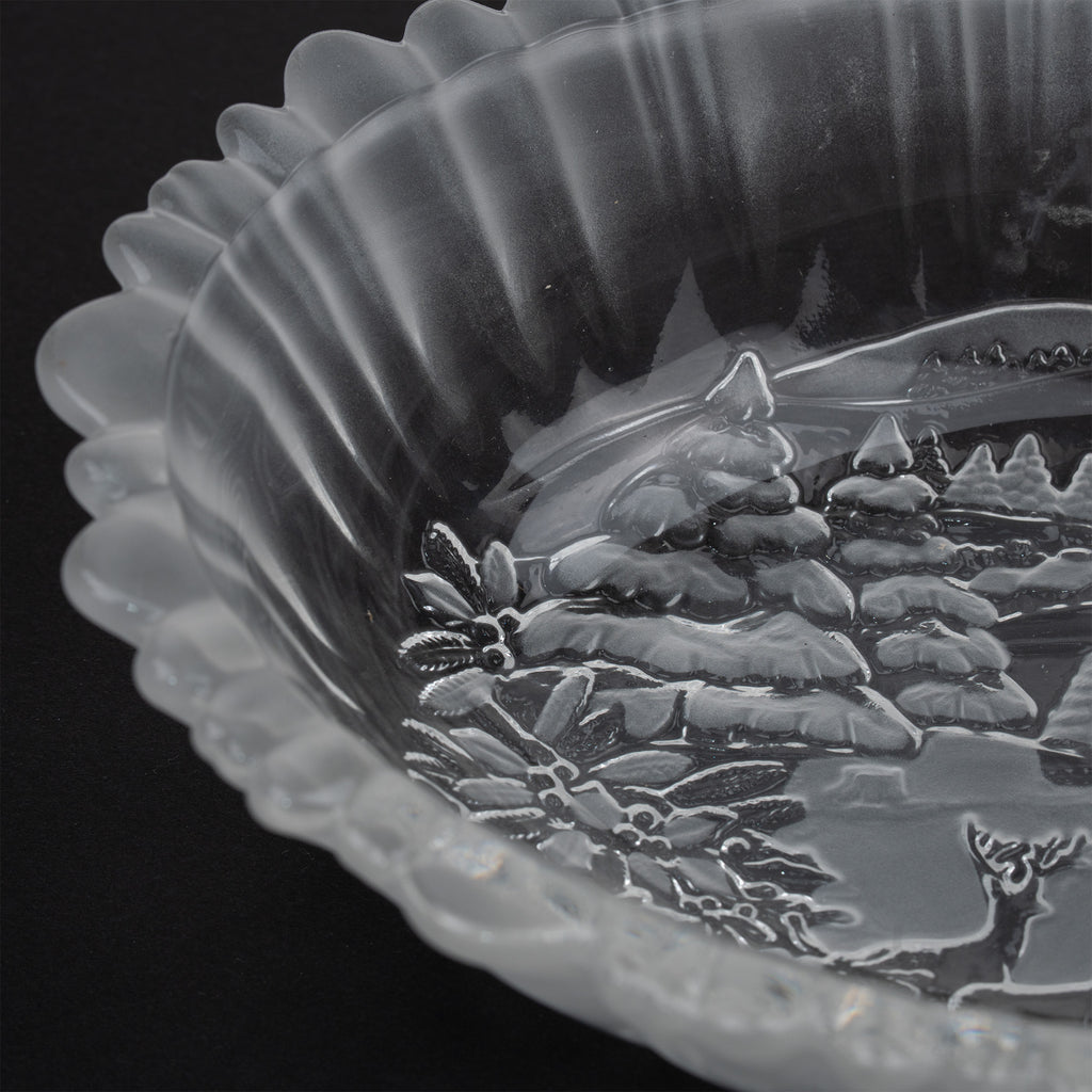 Mikasa Winter Dreams Oval Glass Basket - Frosted Woodland Scene