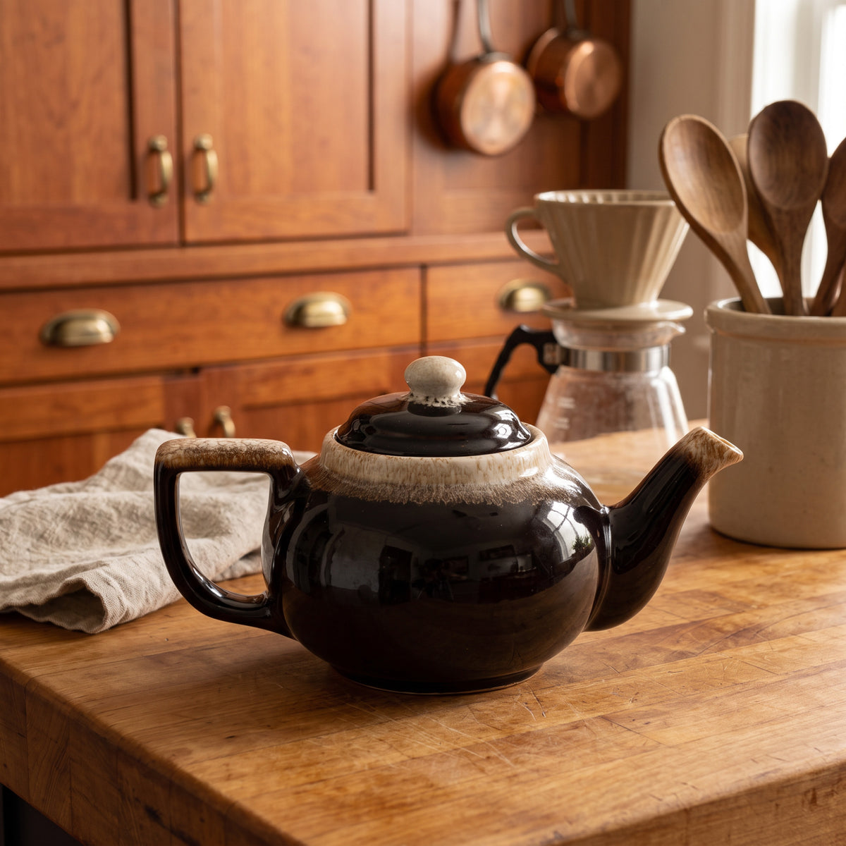Pfaltzgraff Ceramic Teapot - Brown and Cream Drip Glaze