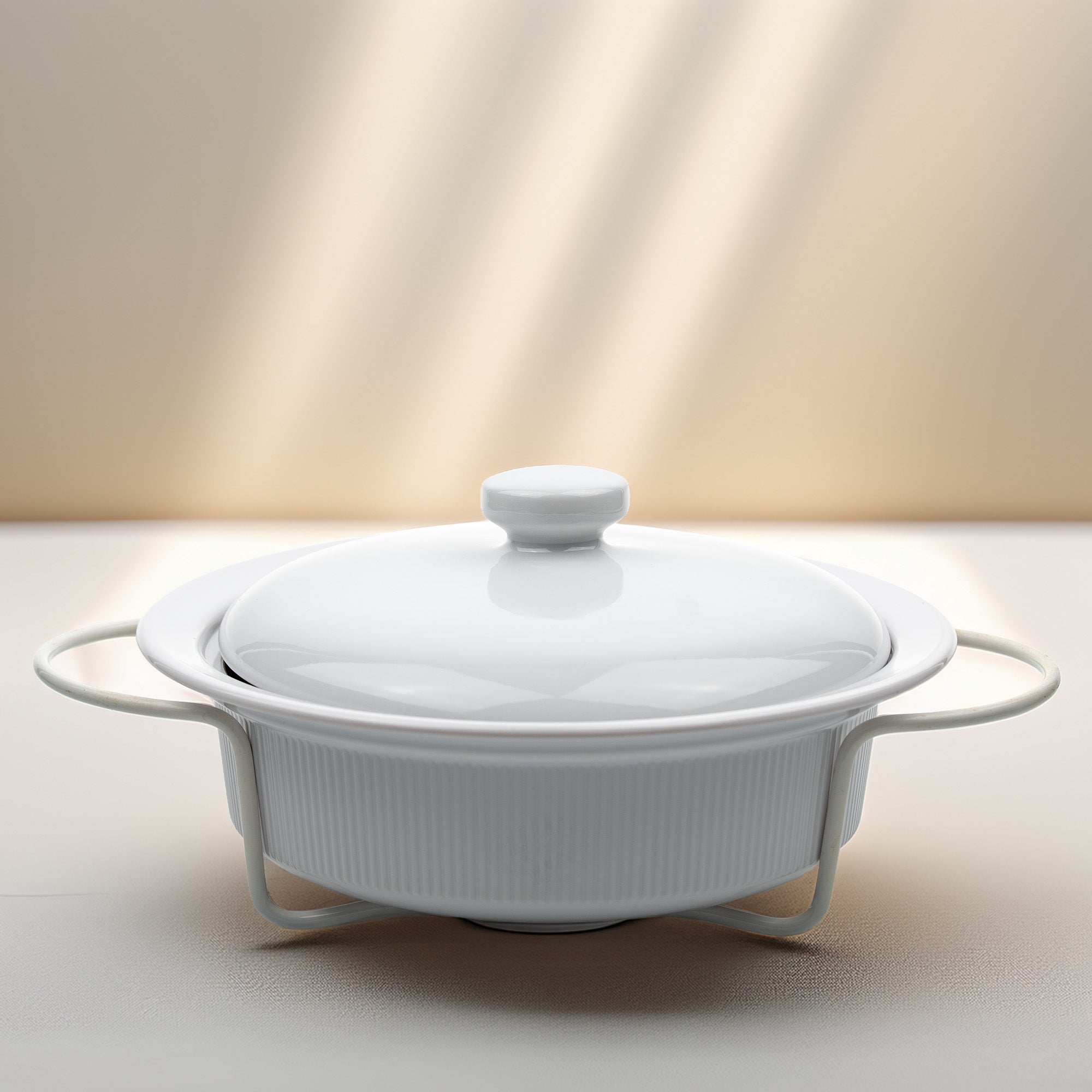 Round Stoneware Casserole Dish with Lid and Metal Rack - Glossy White