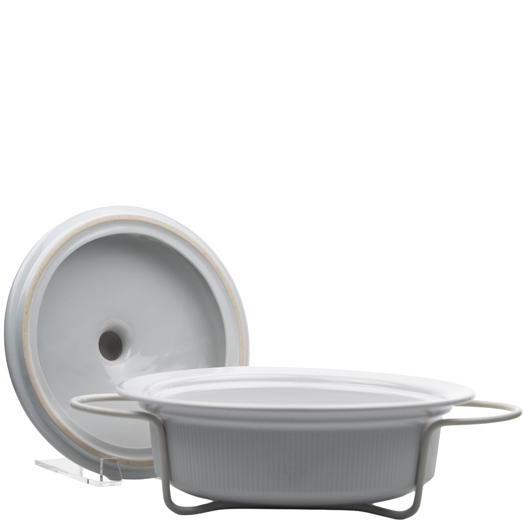 Round Stoneware Casserole Dish with Lid and Metal Rack - Glossy White