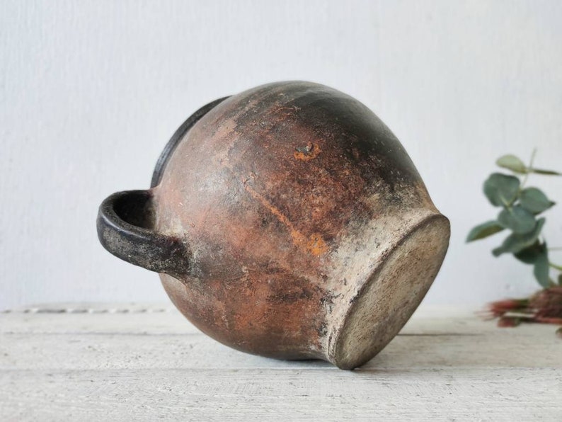 Feya Ancient Clay Pot — 1920s