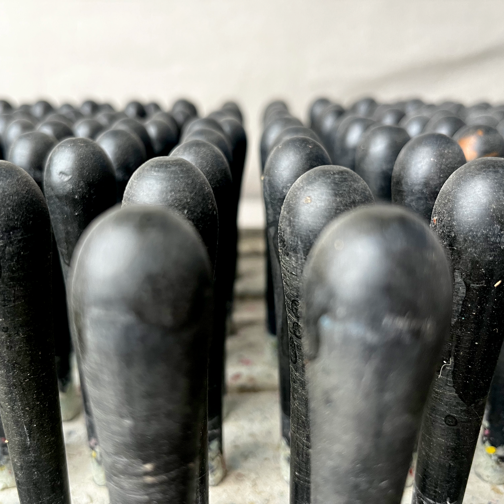 Balloon Mold Wall Art — Black