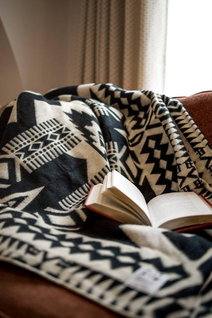 Awa Blanket - Black / Natural Recycled Acrylic