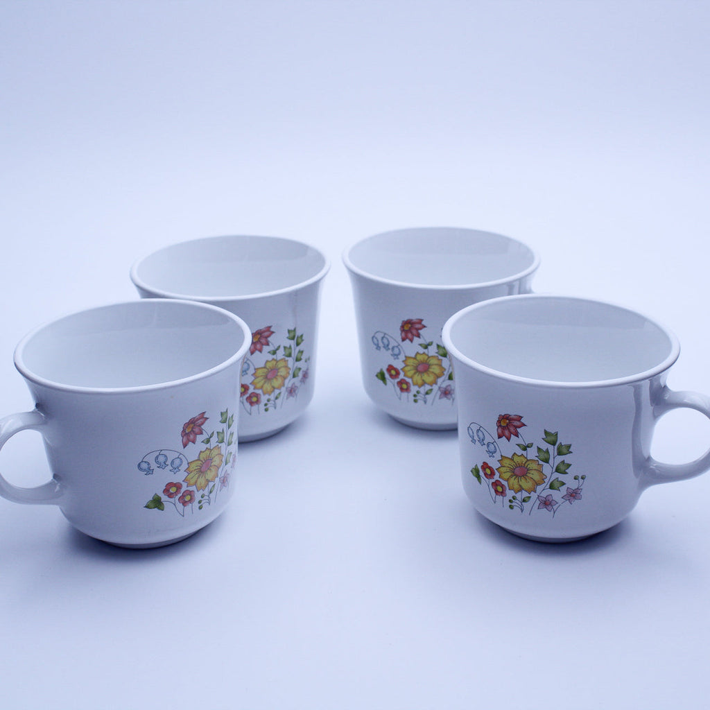 Corelle Spring Meadow Coffee Mugs Set of 4 — 1970s Floral