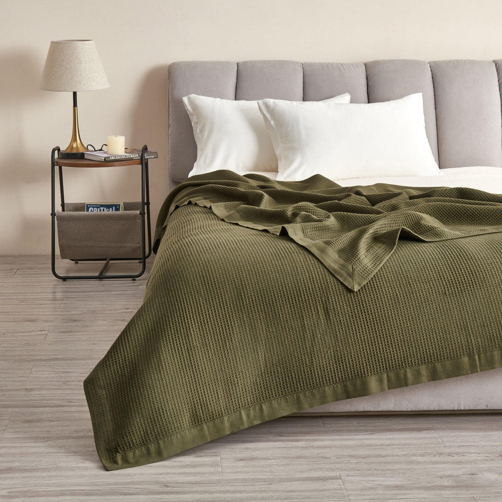 Great Bay Home Waffle Weave Cotton Blanket - Lightweight & Breathable