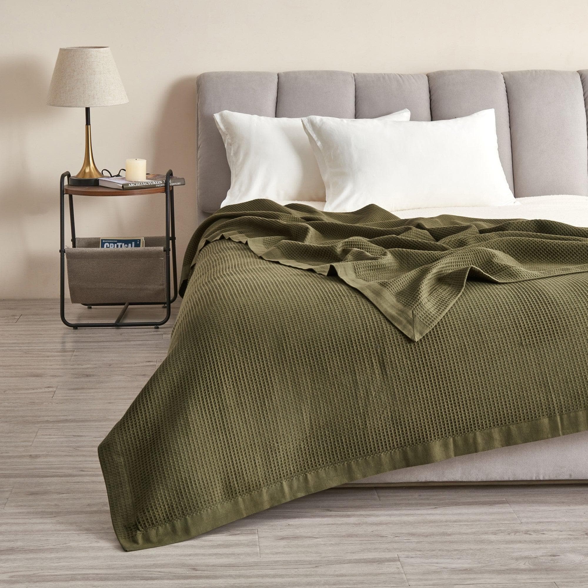 Great Bay Home Waffle Weave Cotton Blanket - Lightweight & Breathable