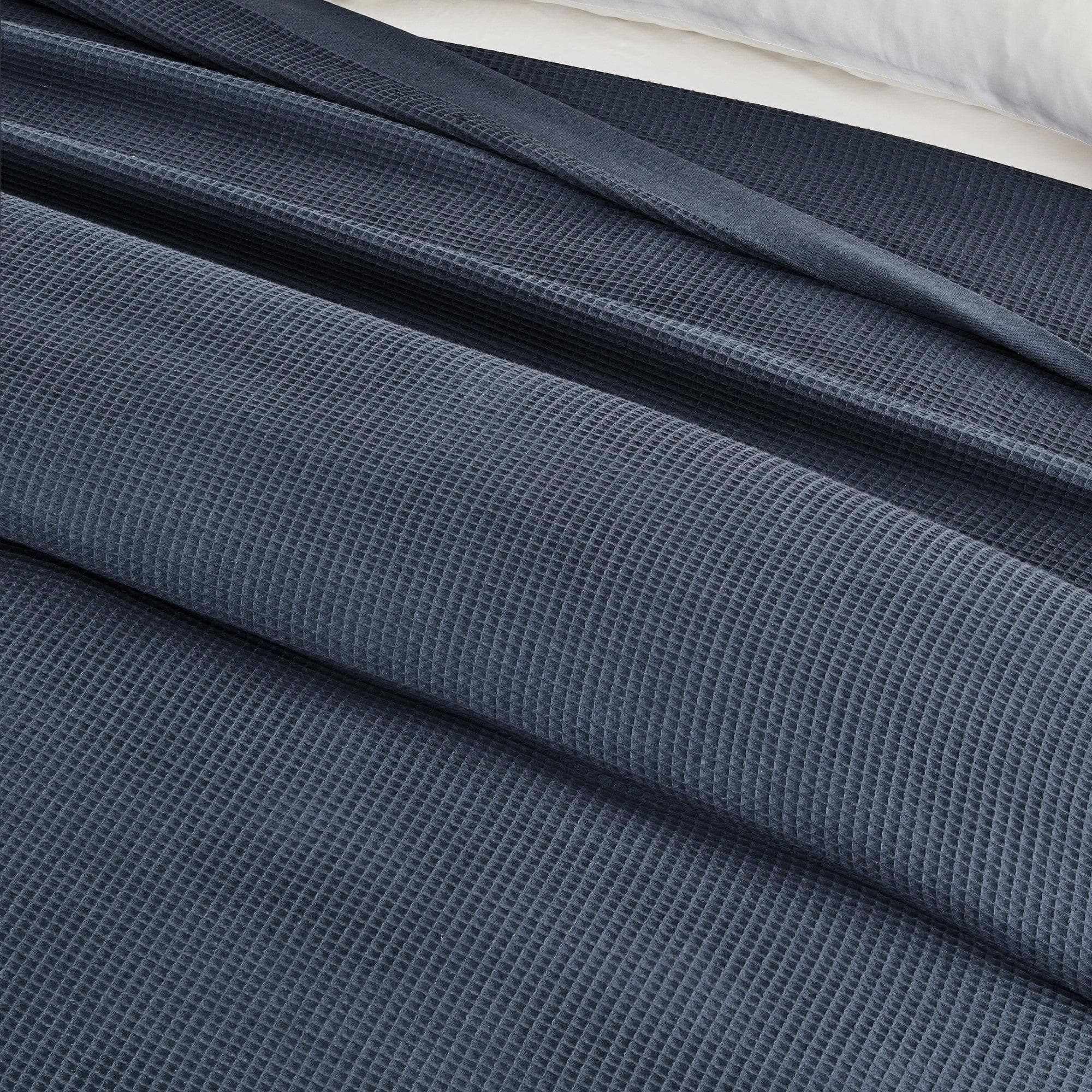Great Bay Home Waffle Weave Cotton Blanket - Lightweight & Breathable