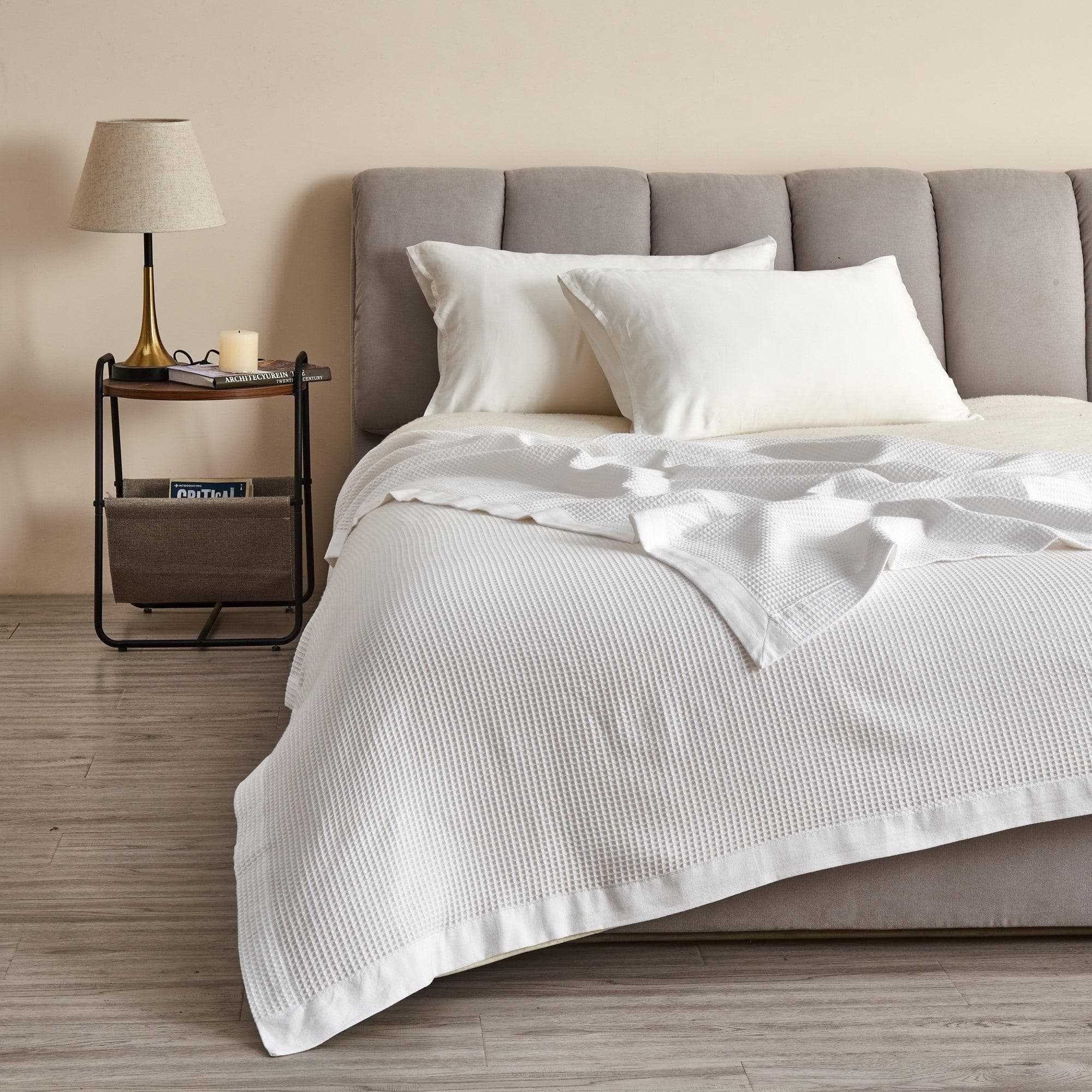Great Bay Home Waffle Weave Cotton Blanket - Lightweight & Breathable