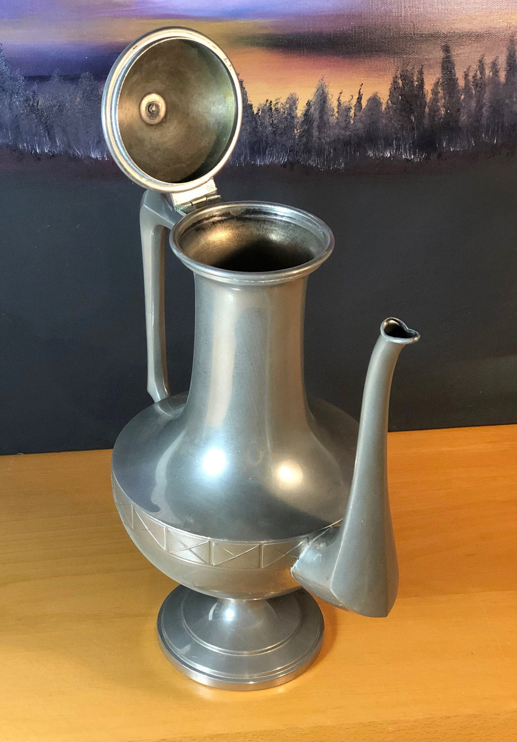 Théière ou cafetière vintage en étain