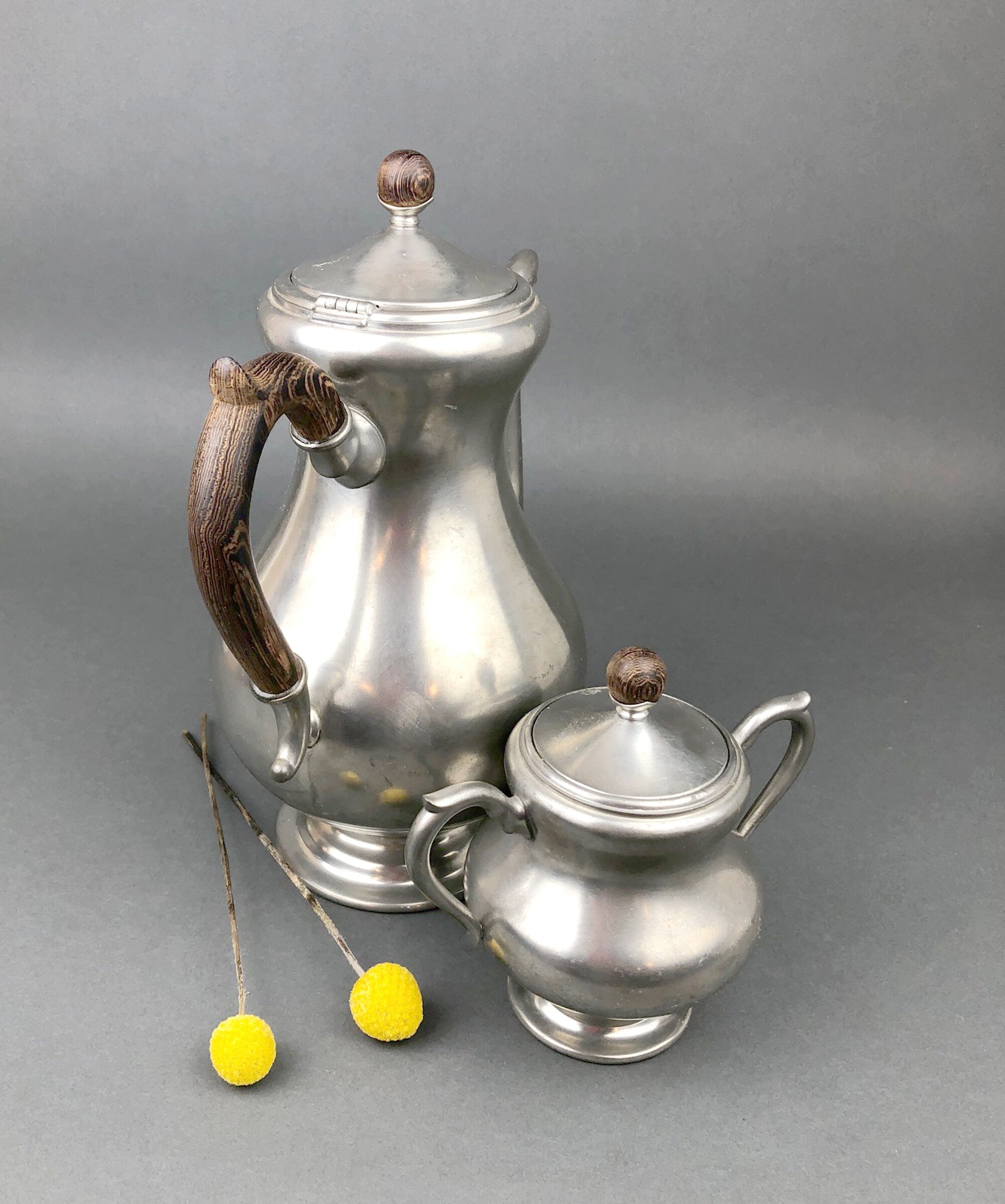 Vintage Royal Holland Pewter Tea & Sugar Set – Wooden Handle KMD Tiel
