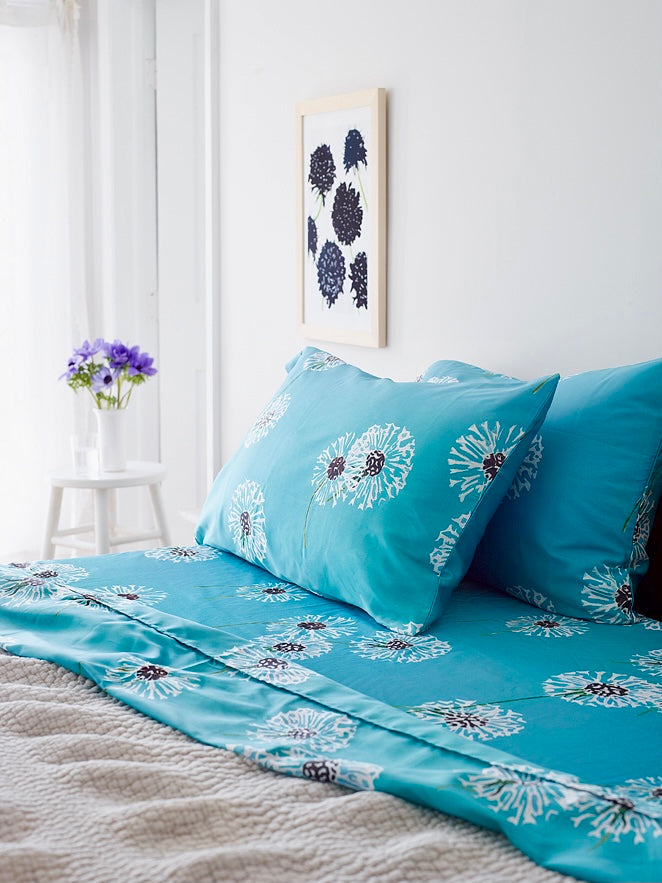 Sheet Set: Dandelions on Aqua