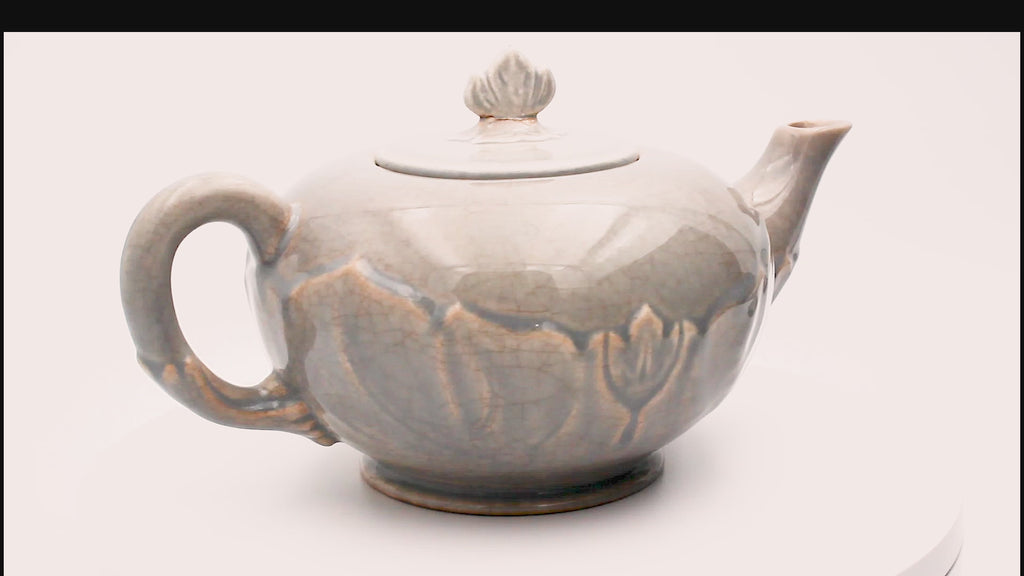 Steubenville Woodfield Dove Gray Porcelain Teapot 5.5" Leaf Motif