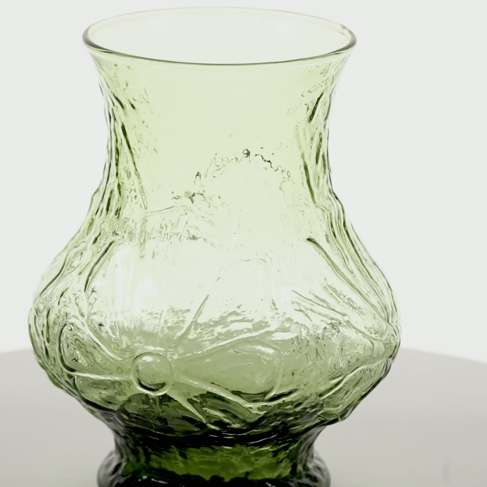 Anchor Hocking Rain Flower Vase – Textured Avocado Green Accent