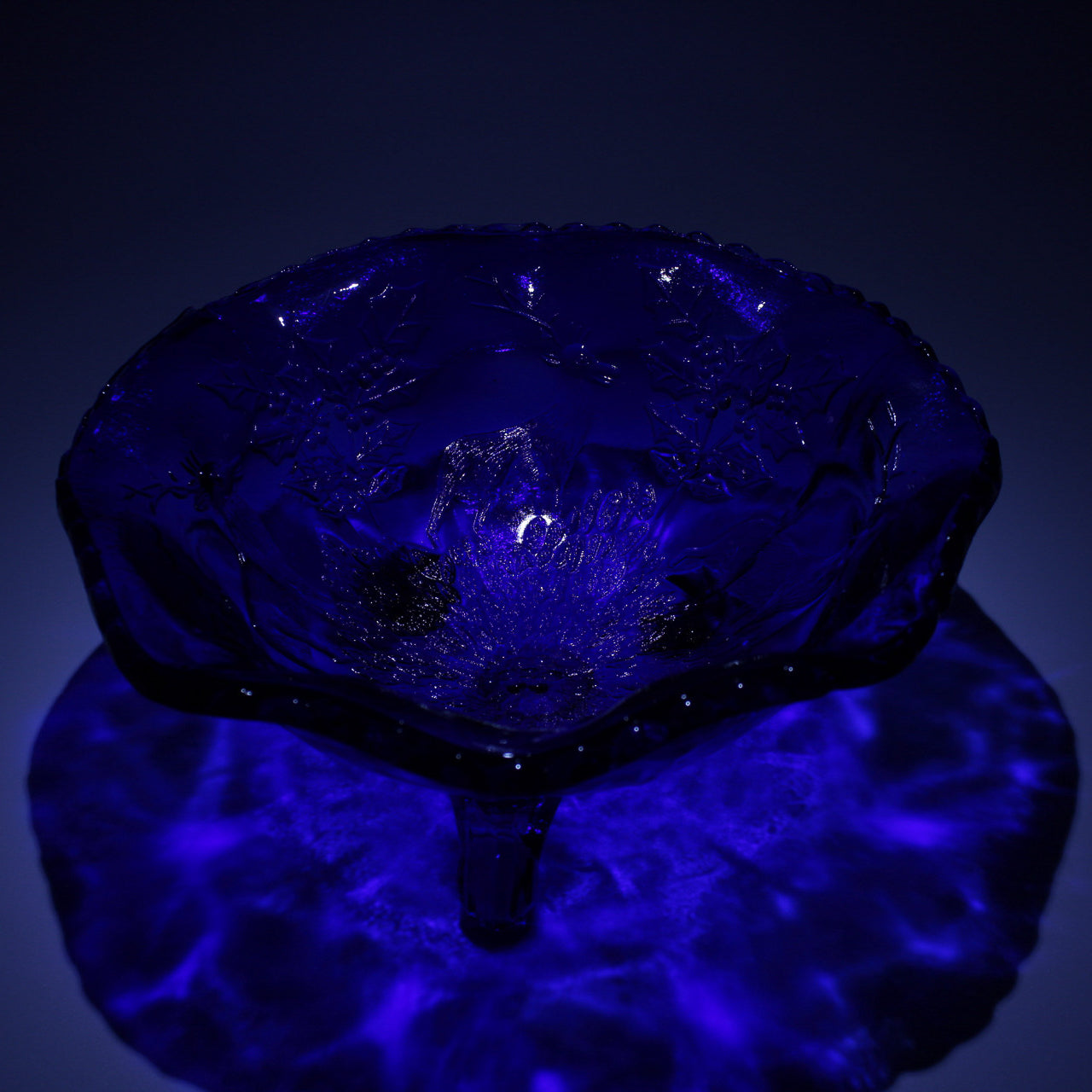 Fenton Cobalt Blue Stag & Holly Three‑Footed Glass Bowl