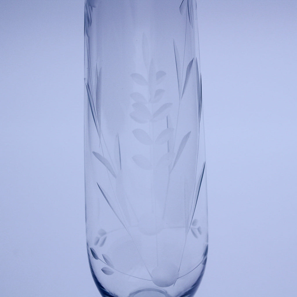 Vase soliflore en verre transparent avec base piédestal — 22,9 cm H