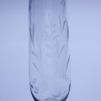 Kleine Blumenvase aus Klarglas mit Sockel — 23 cm H